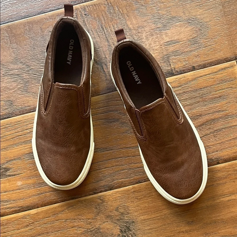 Old Navy Chocolate Brown Slip-On Sneakers - Size 4